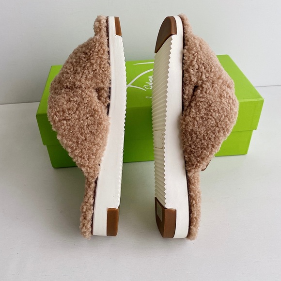 ✨New SAM EDELMAN Alice Faux Fur Slide Sandals Camel Shearling 7.5M - Picture 6 of 8
